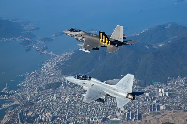 단독] 한국형 전투기 KF-21, 내년 3월 사천서 양산 1호기 출고식 : 네이트 뉴스