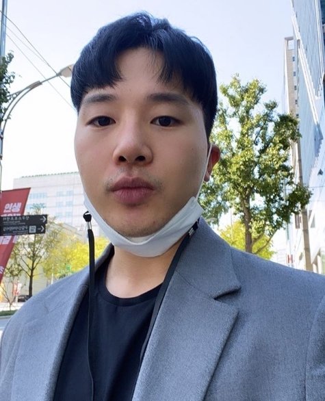 멜로망스 김민석, 군복무 중 특별외박…민간인 같은 비주얼[Sns☆컷] : 네이트 연예