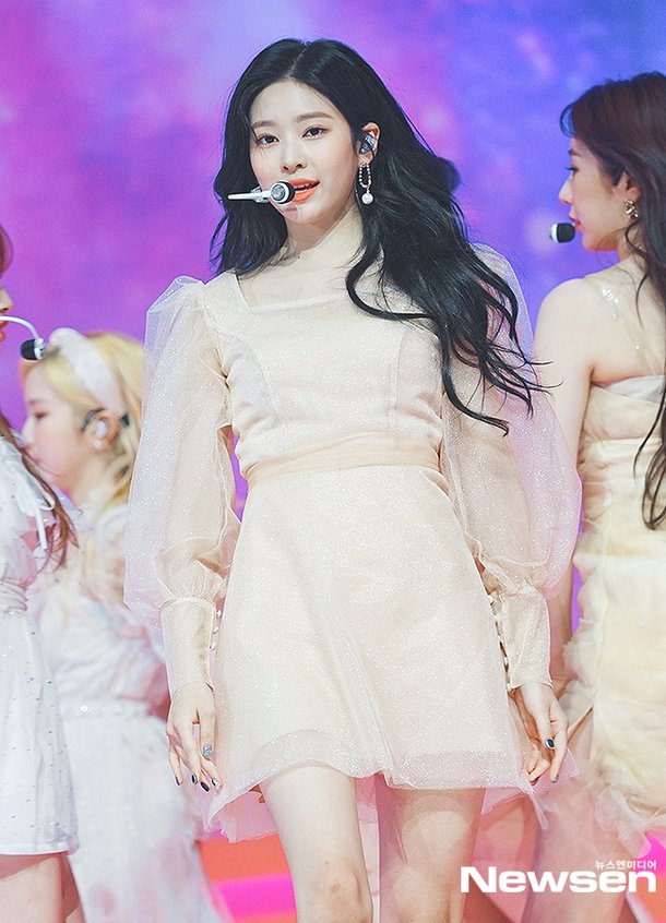 Ì•„ì´ì¦ˆì› Ê¹€ë¯¼ì£¼ Í€¸ë¯¼ì£¼ Ê°•ë¦¼ Í¬í† ì—”hd Ë„¤ì´íŠ¸ Ë‰´ìŠ¤