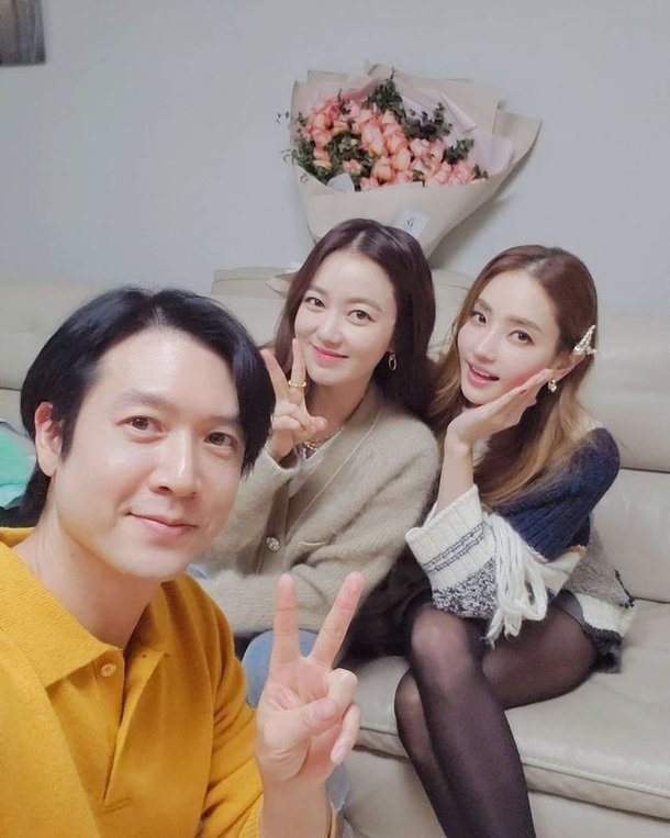 ì´ì†Œì—° í•œì±„ì˜xì¡°í˜„ìž¬ì™€ 20ë…„ ì§€ê¸° íŠ¹ê¸‰ ìš°ì • ë§›ë‚œ ìŒì‹ ê³ ë§ˆì›Œìš