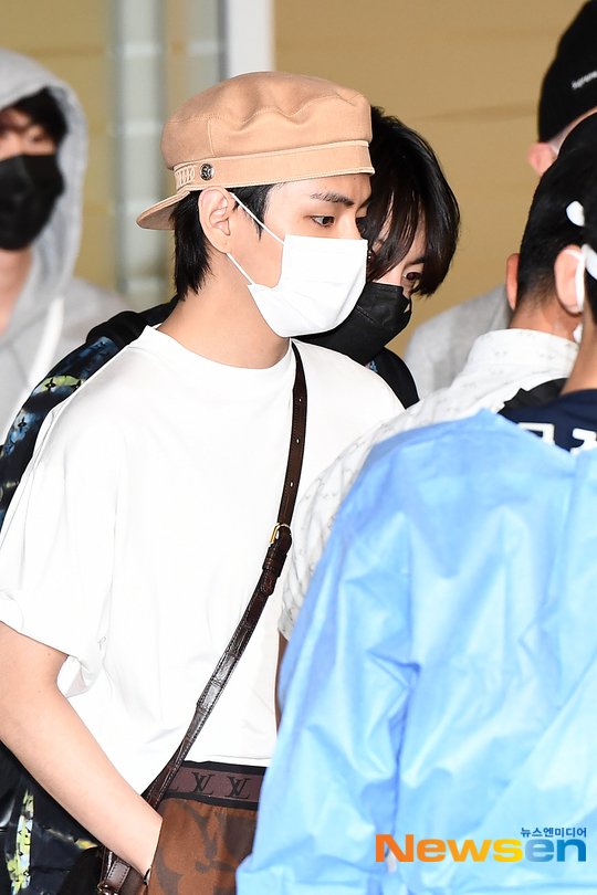 리온‪‪‪‪❤︎‬뷔‪‪❤︎‬정국*° HD] 230424 DREAM PREMIERE 드림 시사회 항상 💚💜 #방탄소년단정국