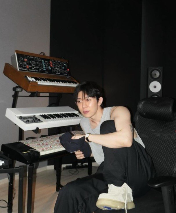 화이트쿤스트 이미지