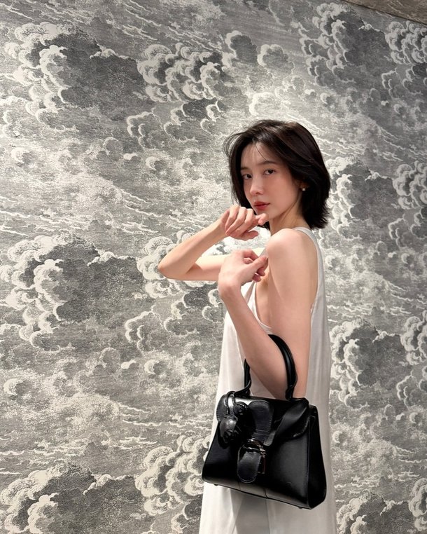 전라노출 화제 박지현, 고혹 눈빛+발레로 완성한 슬렌더 몸매