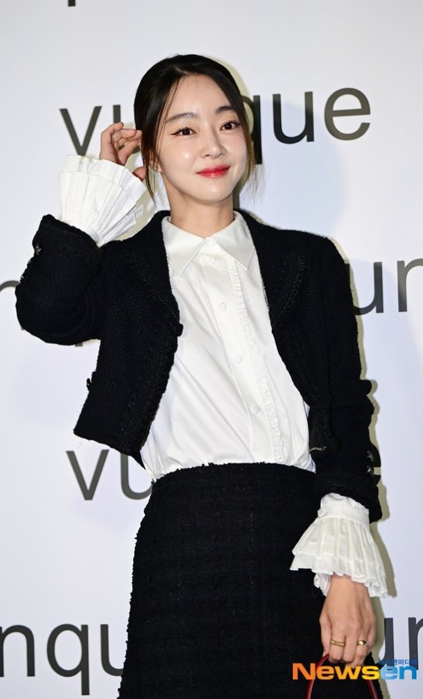 황당 불륜 루머 서효림 &apos;1박에 몇백&apos; 美 럭셔리 호텔서 가족 여행 애착이자 전통