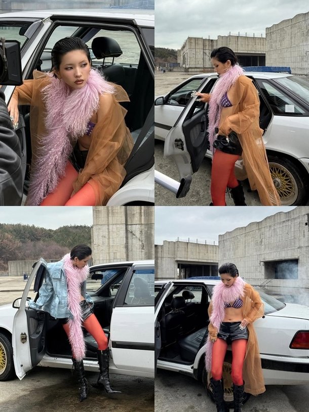 저작권료 月10억' 전소연, 비키니에 빨간 스타킹…이걸 소화하네