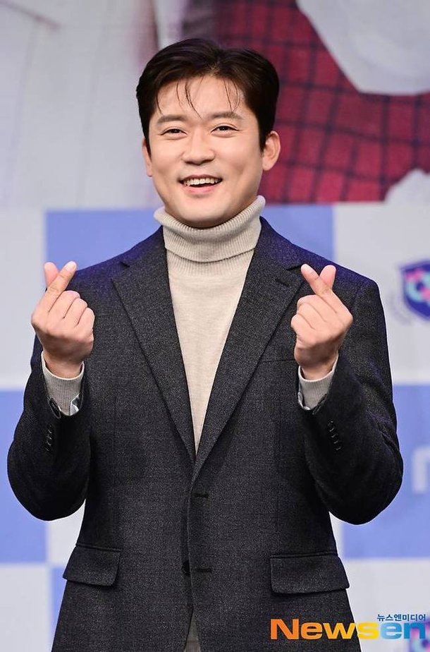 김대호 母, &apos;나혼산&apos; 하차할까 봐 여자 만나는 것 싫어해 전민기 폭로(라디오쇼)