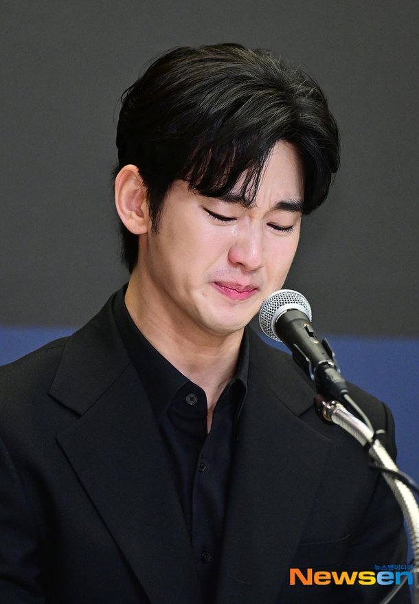 김수현 측 FBI 수사중 살인교사? 허무맹랑한 허위 사실 중대한 범죄행위 가세연 추가 고소