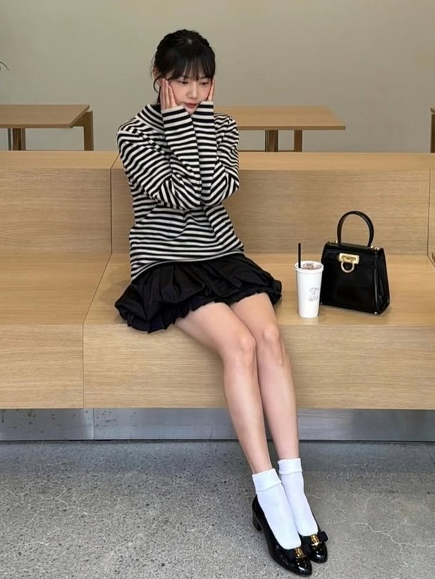 &apos;김무열♥&apos; 윤승아, 누가 40대 아들맘으로 보겠어…대학생 미모