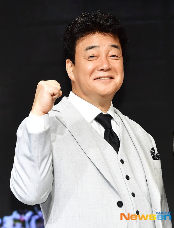 고개 숙인 백종원 속내는? 4시간 30분 독대 전 새 농약통 샀는데 발언 파장[이슈와치]
