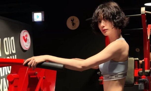 세상에서 제일 싫어 나나, 강추위에도 오운완…브라탑+슬렌더 몸매 완성