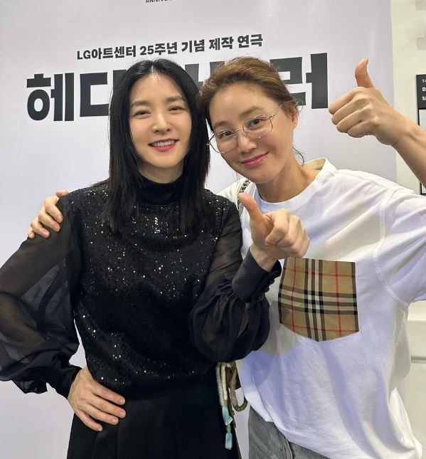 이영애 만난 김성령, 50대 맞아요? 반할 수 밖에…나이 잊은 피부+미모 놀라워