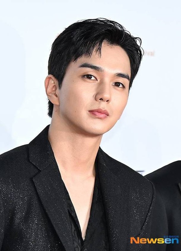 [단독] 아픈 딸 치료비 지원 유승호, 뒤늦게 알려진 미담…유기묘 봉사까지