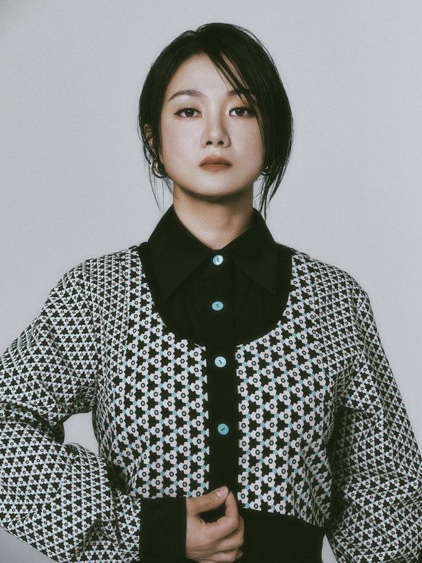 다이어트 성공 박나래, 4년만 새 프로필 공개…배우 같은 아우라