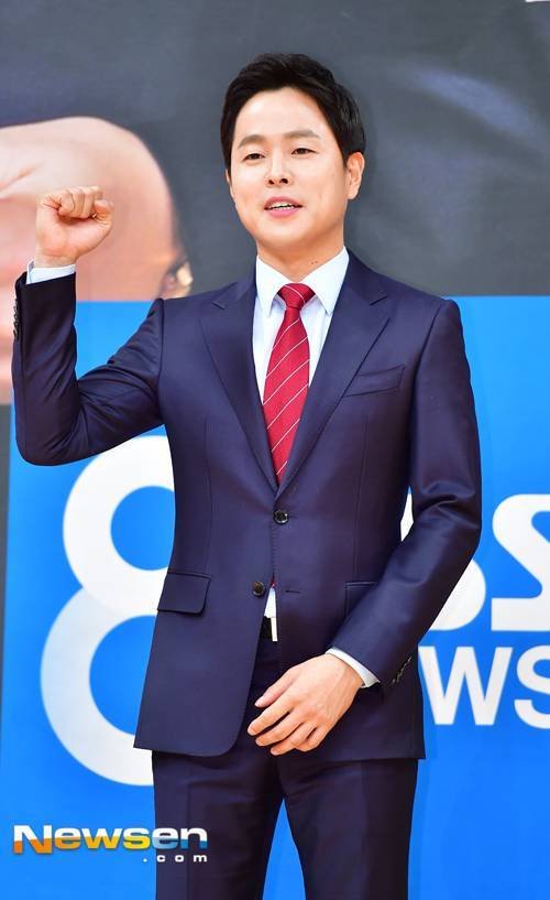 [단독]앵커 역 조정석 자문해준 김현우 SBS &apos;8뉴스&apos;앵커  7월 하차