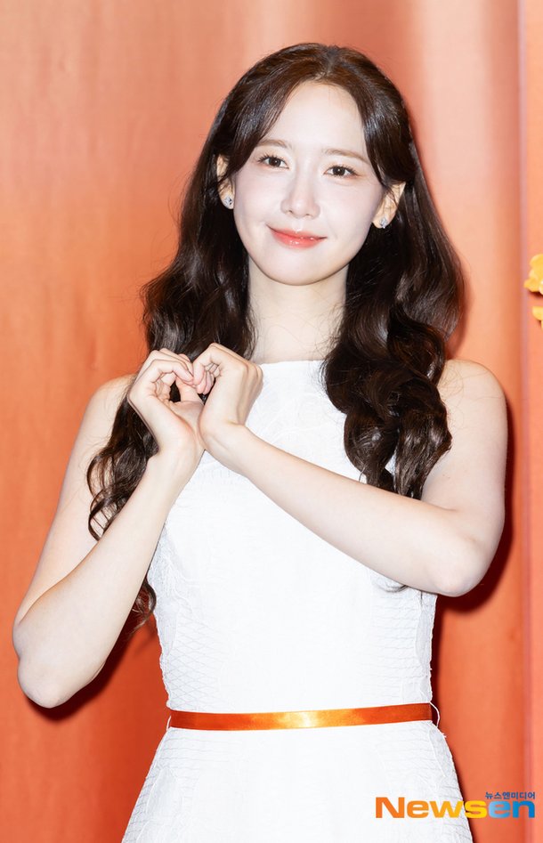 ❤︎윤아❤︎ 안녕하세여 윤아예요 💛 케이콘!!! 너무 즐거웠어요 👍🏻 이렇게