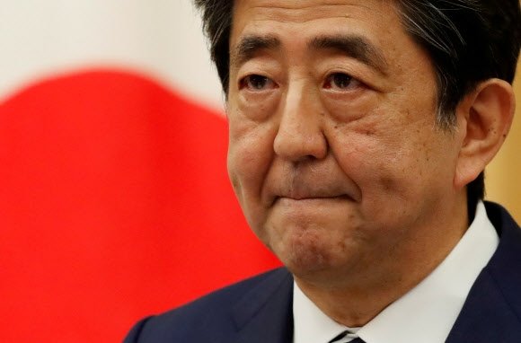 「無能な人間はいじめられ、有能な人間はバカになる」…日本の政治はどうしてこうなったのか？ [김태균의 J로그] :ネイトニュース