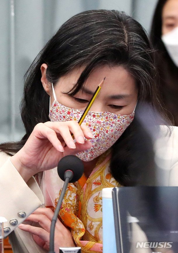 ê¹€ì™¸ìˆ™ ì²­ì™€ëŒ€ ì¸ì‚¬ìˆ˜ì„ ë¹„ì„œê´€ ë„¤ì´íŠ¸ ë‰´ìŠ¤