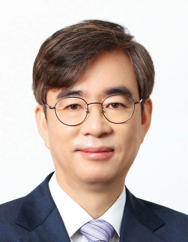 화가로 변신한 보안회사 CEO…조영철 파이오링크 대표 첫 개인전