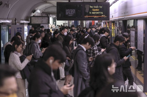 서울 지하철 1~8호선, 오늘부터 태업…공사 quot;시민 불편 최소화quot;