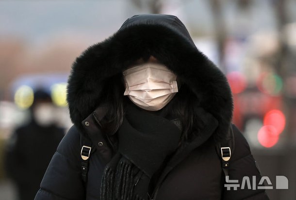 오돌오돌 유독 심하게 추위 탄다면…혹시 갑상선 이상?