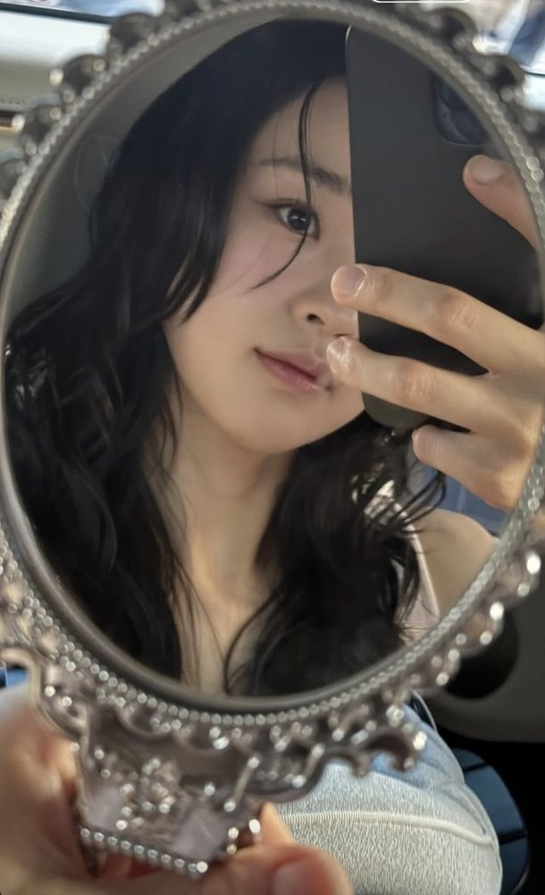 Son Yeon-jae with her son