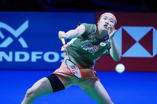 アン・セヨン、バドミントンキングオブキングストーナメントで山口に2-1で勝利…グループ1位で準決勝進出：ネイトスポーツ