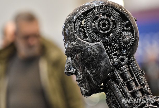 EU, LLM 등 범용 AI 규제 발효…'사회적 위험 식별' 등 의무화