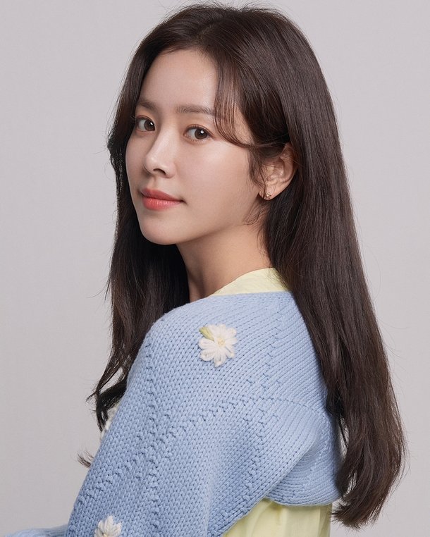[단독] 배우 한지민 지속적 협박·모욕한 30대 여성 검찰 송치