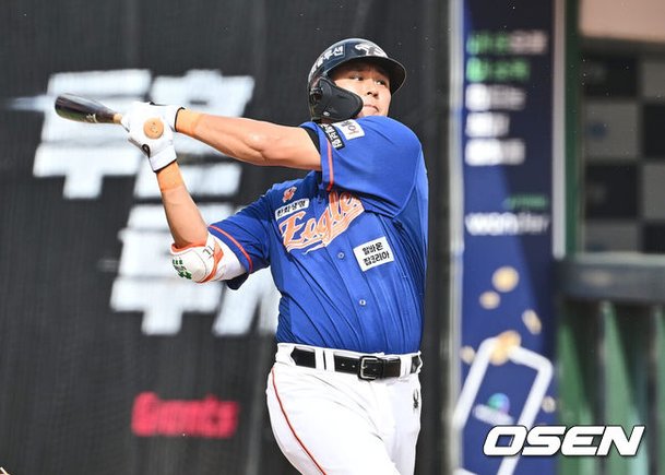 From Underdog to Unstoppable: The Jaw-Dropping Transformation of Hanwha’s Hitting Sensation