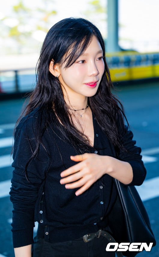 [사진]태연,'아름다운 출국길'