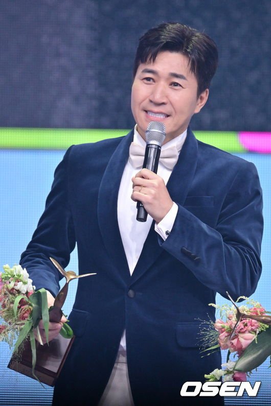 [단독] '결혼 D-1' 김종민, '1박2일' 18년 개근 기록 깨지나…&quot;신혼여행 불참? 조율 중&quot;