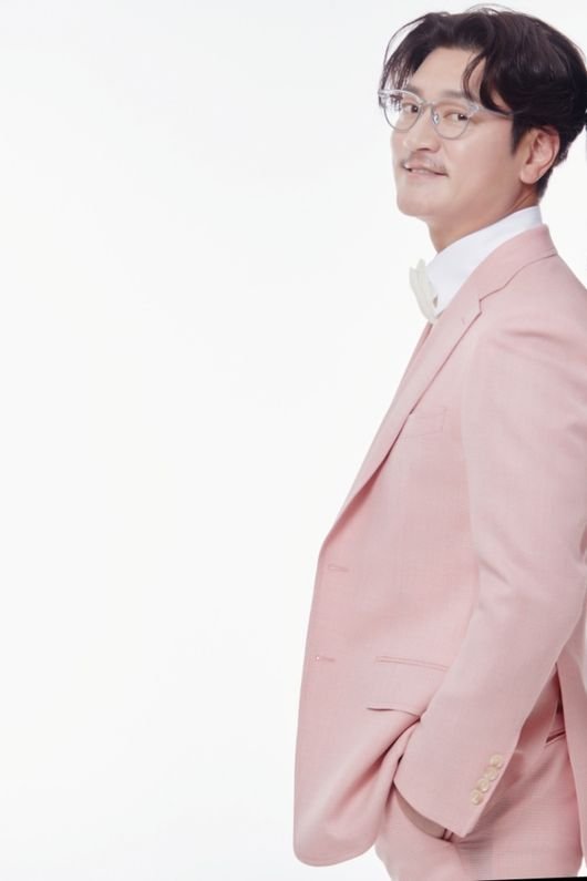 &apos;15살 연하♥&apos; 바비킴, 하와이 첫만남→결혼 풀스토리…12년 전 연인과 재회 [인터뷰 종합]