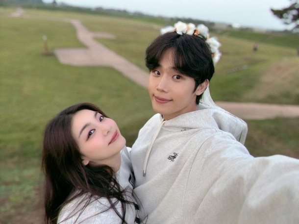 [단독] '에일리♥' 최시훈, '너의연애' 리원 소속사 대표였다…카톡 폭로에 불똥
