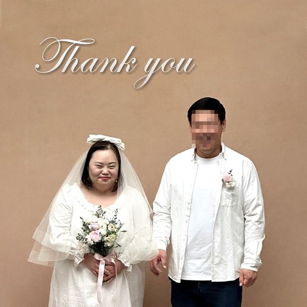 편견 넘어 사랑 찾은 정은혜, 영화 같은 결혼식…한지민→김우빈 &apos;우블&apos; 축하 속 인생 2막 [종합]