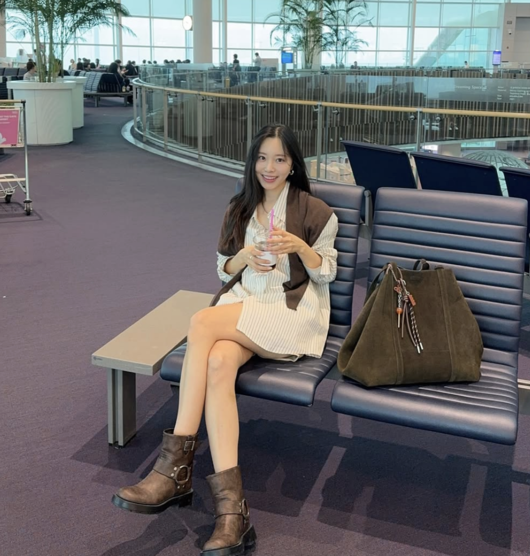 &apos;암투병&apos; 이솔이, ♥박성광은 어디가고…도쿄 자유부인 나들이