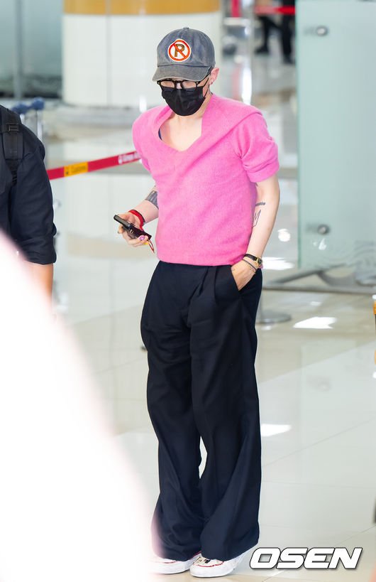 [사진]지드래곤(GD),&apos;블랙핑크 패션&apos;