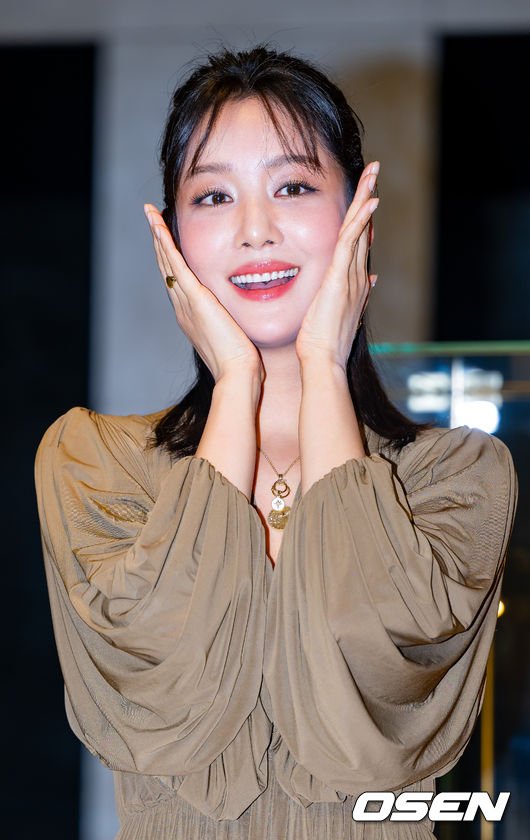 [사진]차주영,&apos;수줍어서 빨개진 얼굴&apos;