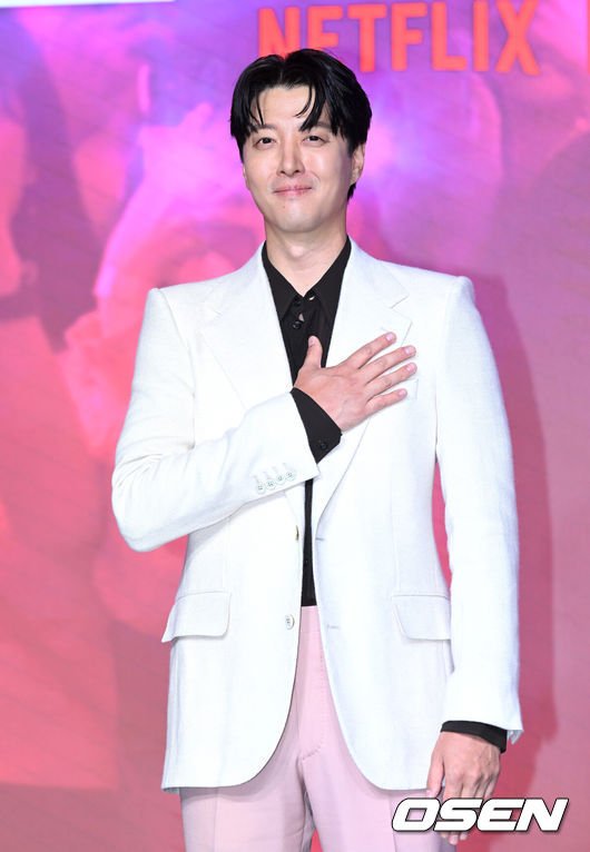 이동건, 이혼 5년 만에 데이트 목격 열애설…소속사 &apos;침묵&apos;·&apos;미우새&apos;도 몰라 [Oh!쎈 이슈]