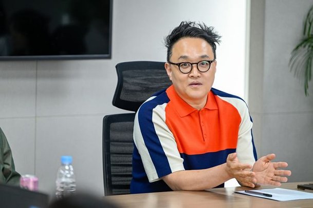 &apos;2억 불법 문항 거래 논란&apos; 조정식, 편집 없다…&apos;티처스2&apos; CP 올초부터 인지 [인터뷰]