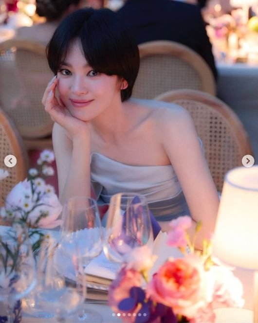 송혜교, 다시 숏컷 여신 됐다…한소희도 감탄한 얼굴 공격
