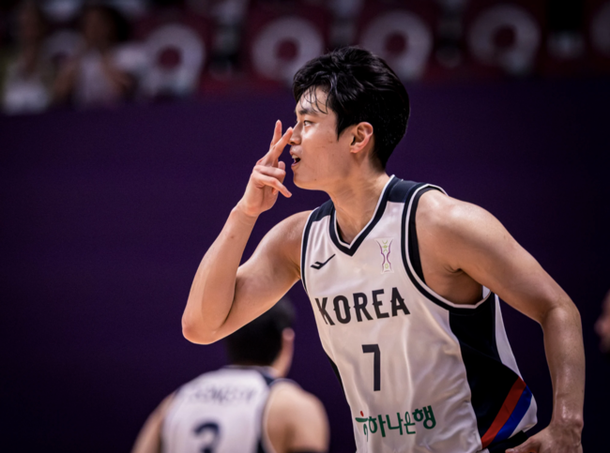 한국 레바논 농구 경기 장면