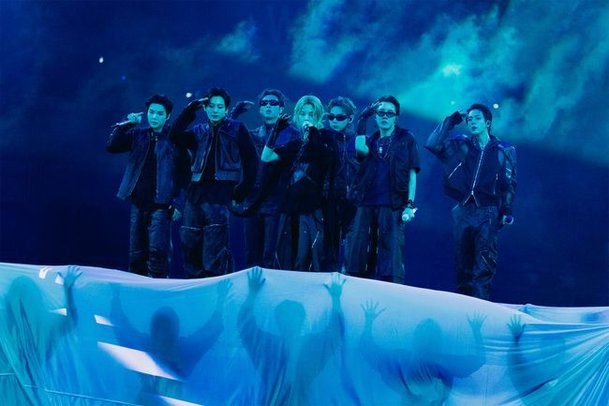방탄소년단, 11만 아미와 함께한 13주년…