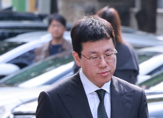 Suspicion of market price manipulation of SM Entertainment Arrest and indictment of Kakao Investment General Manager