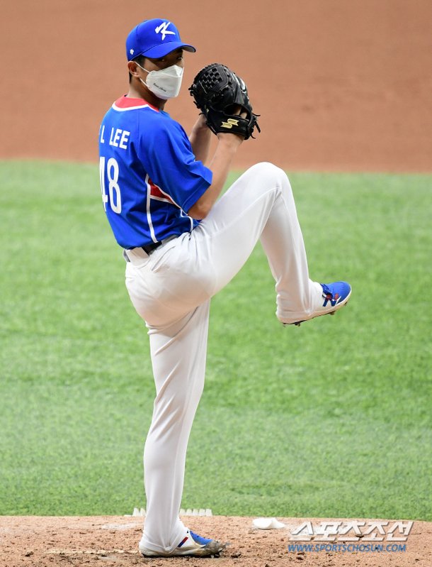 19ì‚´ êµ­ê°€ëŒ€í'œ ì´ì˜ë¦¬ ì„ ë°°ë