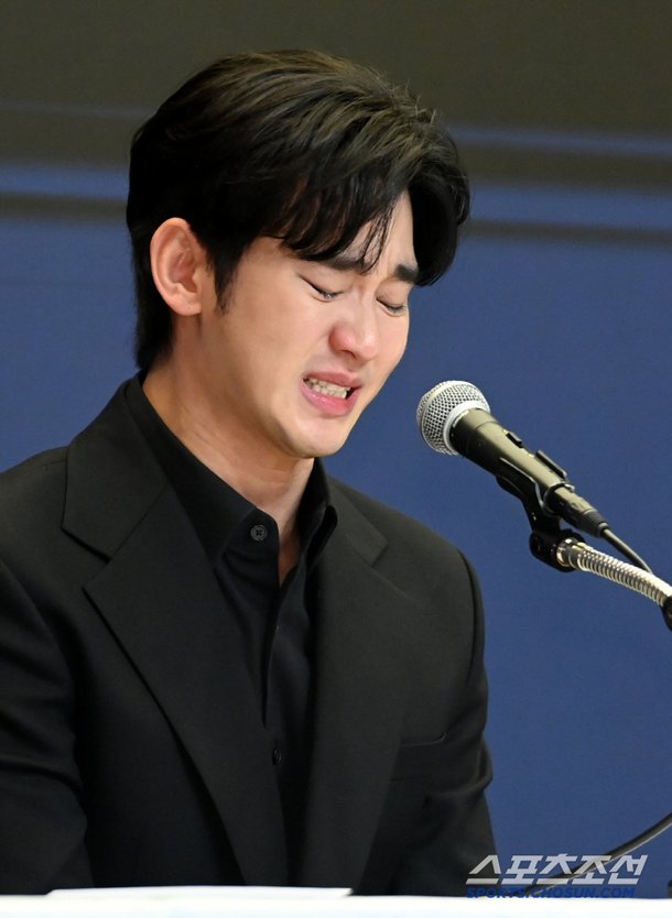 오열 반박에도…'김수현 방지법' 청원 등장 &quot;미성년자 의제강간죄 처벌 강화하라&quot; [SC이슈]