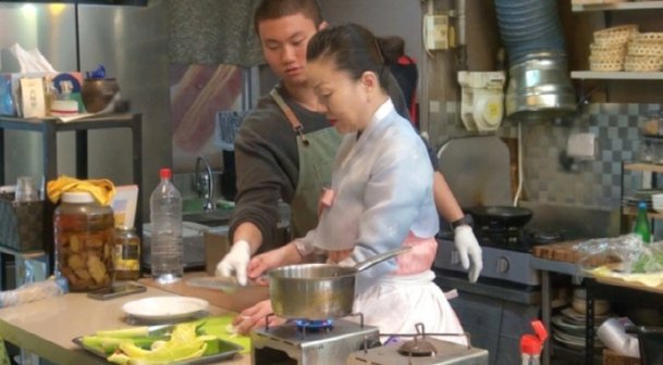 8000만원 들여 리모델링한 국숫집, 남편이 주인 행세? '이모카세' 분노 일으킨 사연[동상이몽2]
