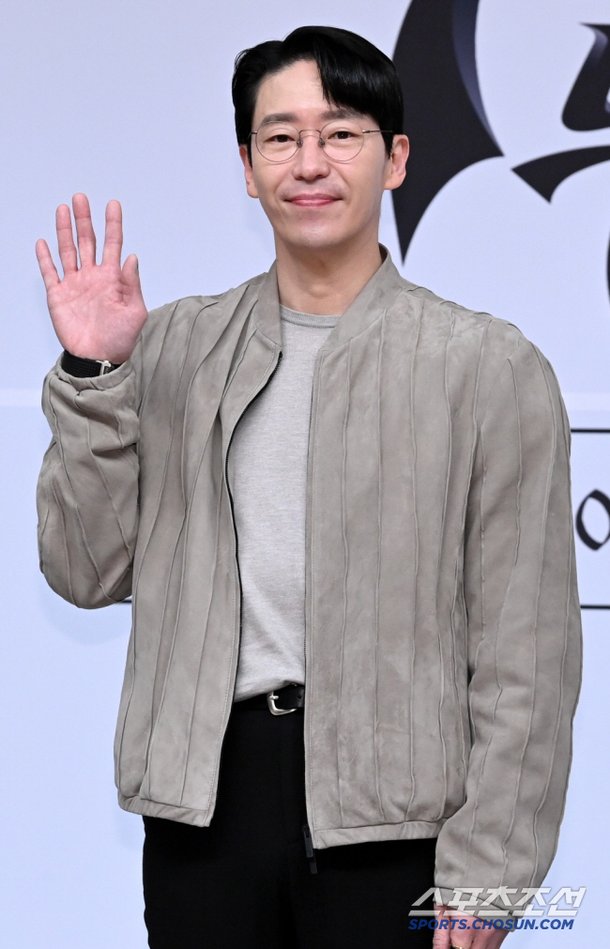 &quot;술자리서 먼저 추파…결혼 후엔 키스신 NO&quot; 엄기준, 30대 아내에 '노필터 고백'[짠한형]