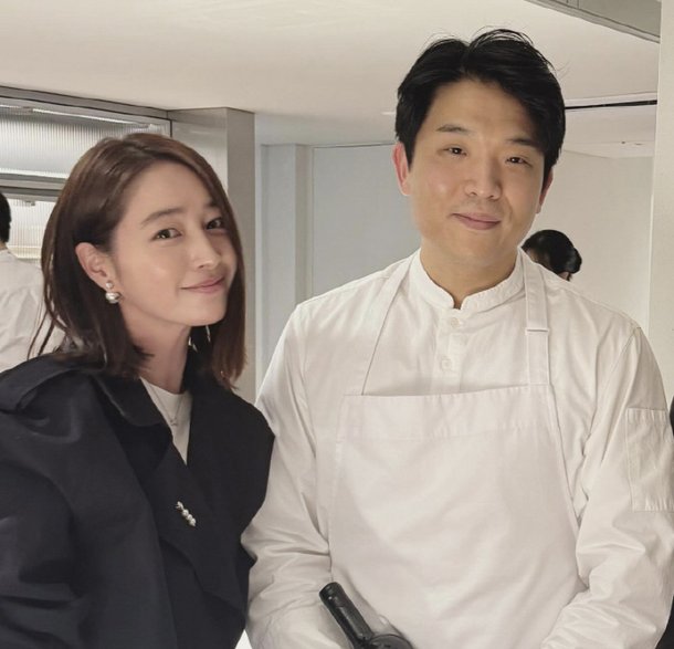 이민정, &apos;한끼 42만원&apos; 안성재 식당 갔다…같이 간 ♥이병헌은 &apos;손절&apos;