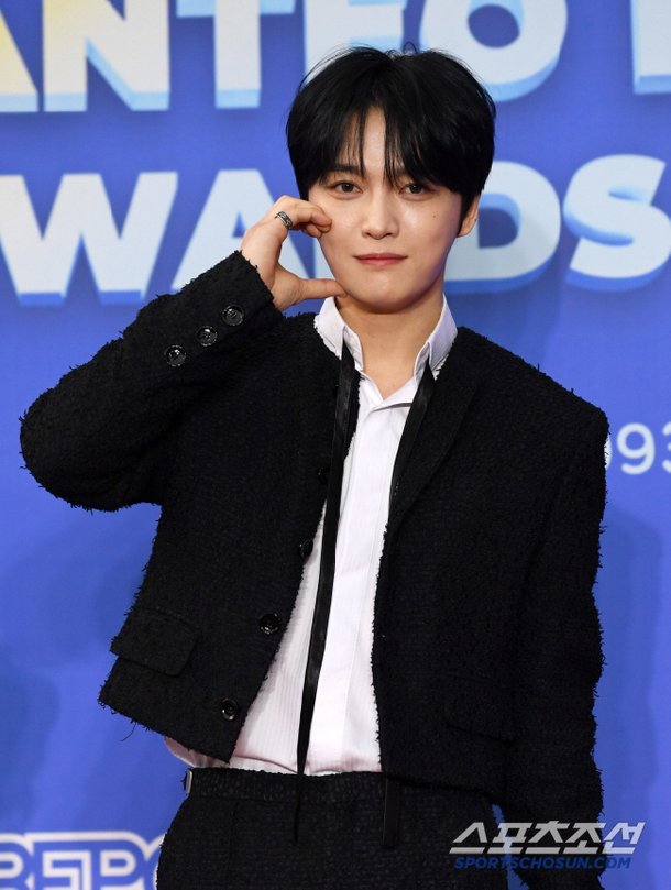 김재중 양부모님에 60억 대저택 선물 후 동료 연예인 항의받아[SC리뷰]