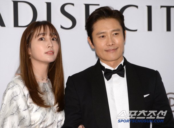 이민정 ♥이병헌, 성인인증 필요하다고 전화…연기·육아만 잘해[SC리뷰]